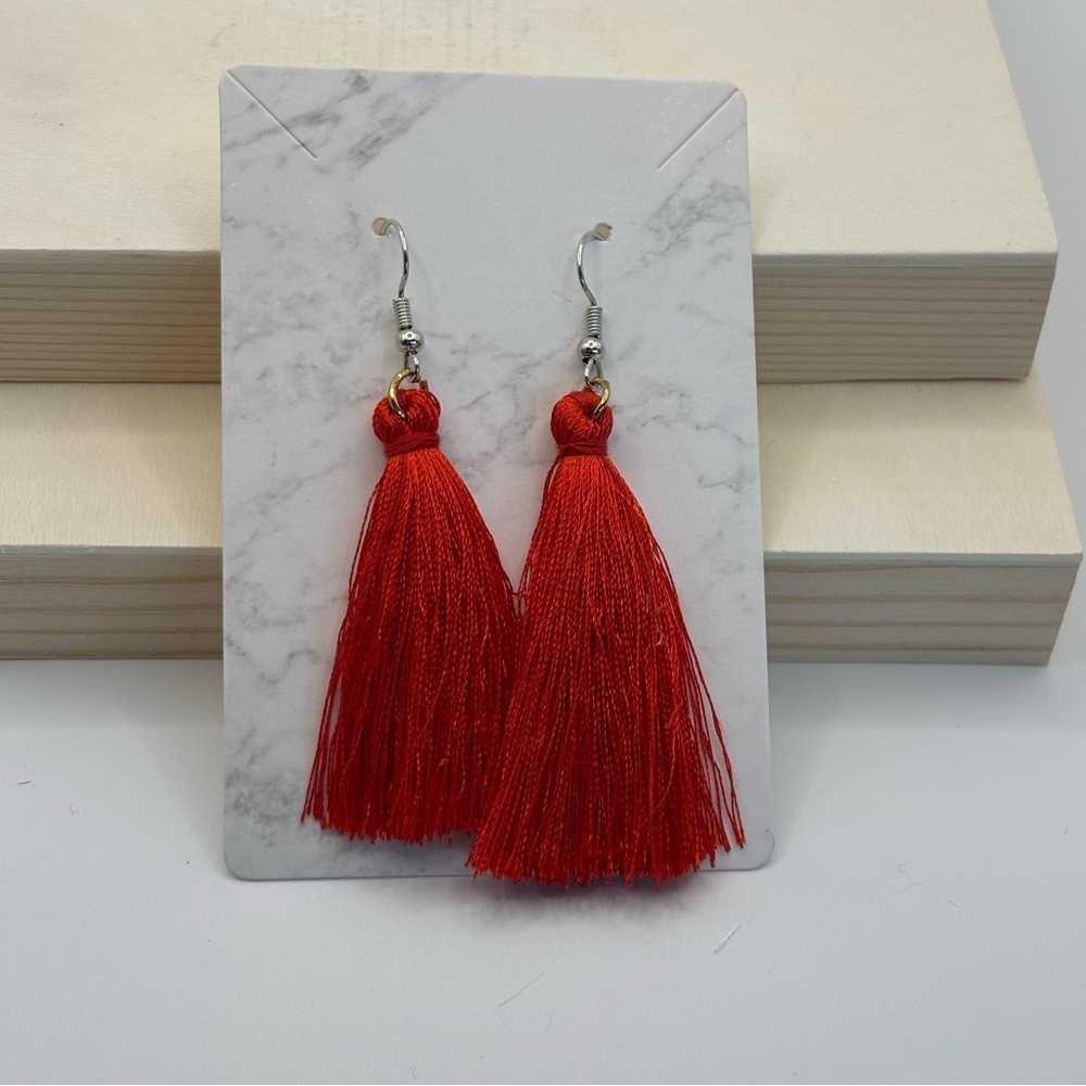 🆕Bohemian Long Tassel Dangle Earrings - Red Colored